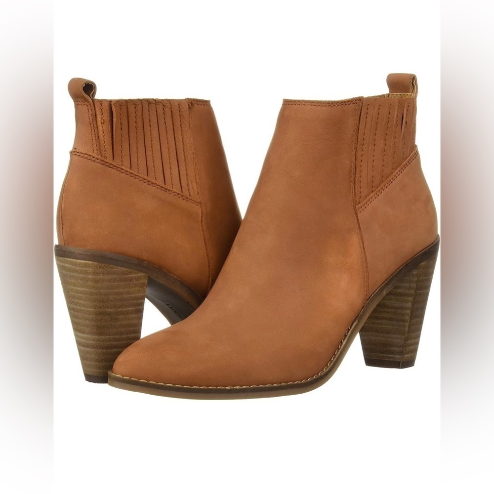 New Lucky Brand Tan Leather Ankle Booties